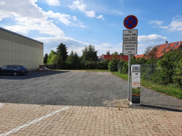 Geplante_Pflasterung_des_Parkplatzes